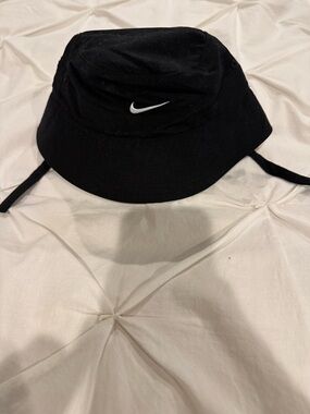Infant Nike Black Bucket Hat with White Swoosh